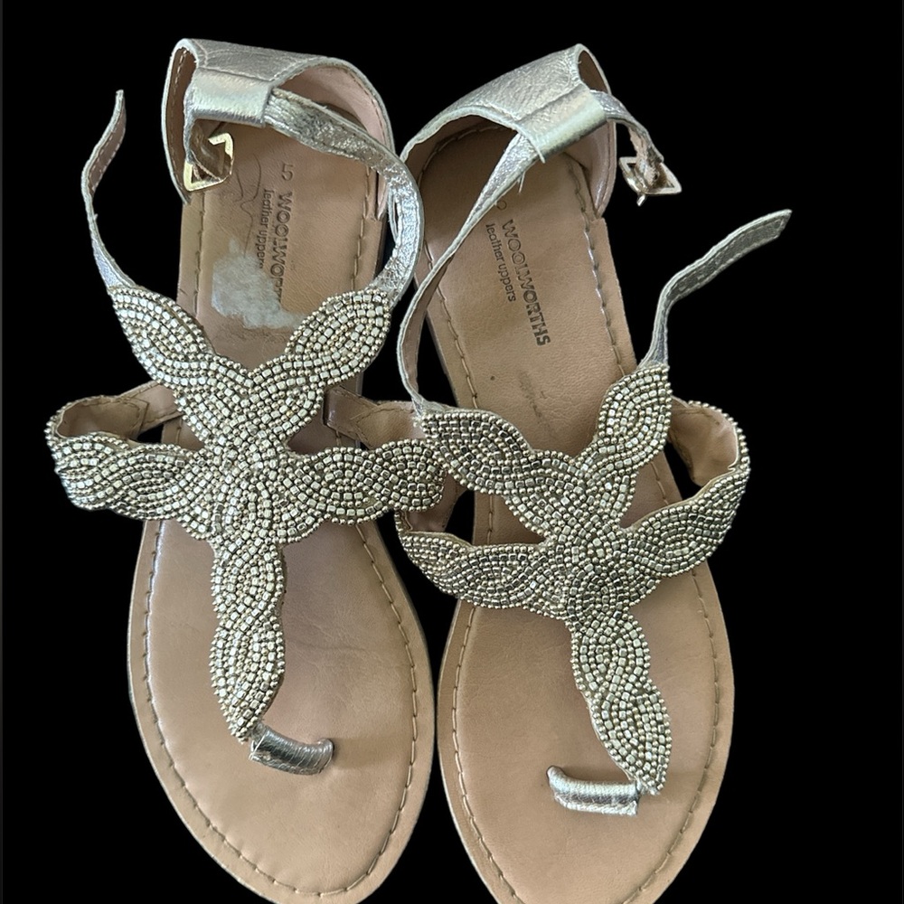❤️Woolworths leather gold beaded sandal size 5 fits like 6